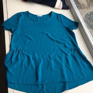 Pleoine size medium teal blouse